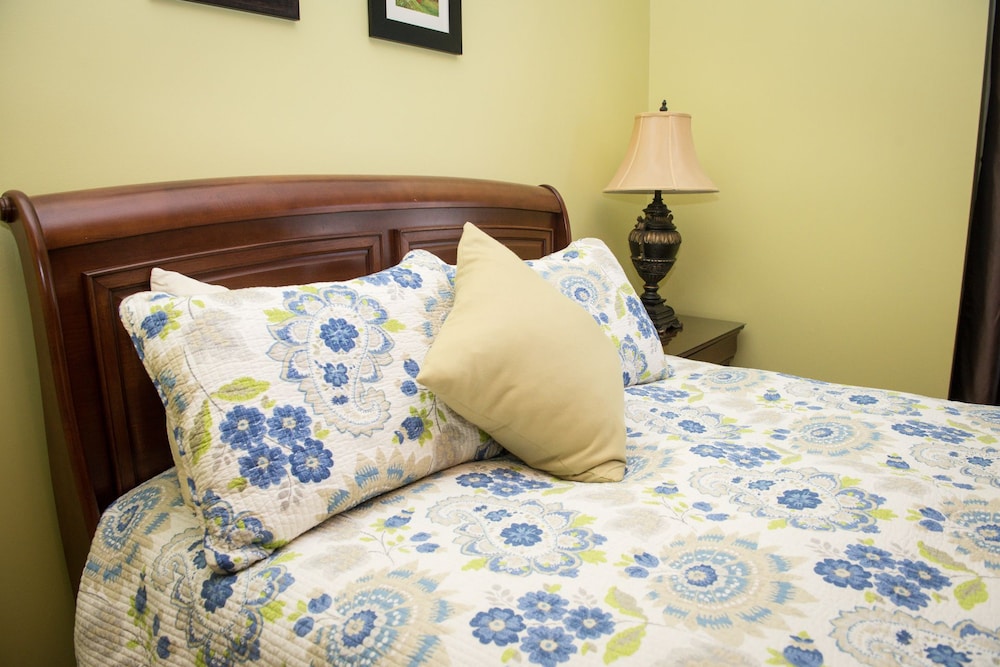 Bonavista Room with jetted bathtub