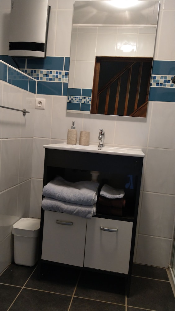 Cottage, 2 Bedrooms (Combrailles) photo 3