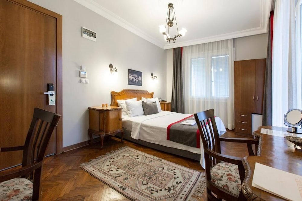 Deluxe Room, Balcony, Sea View photo 2
