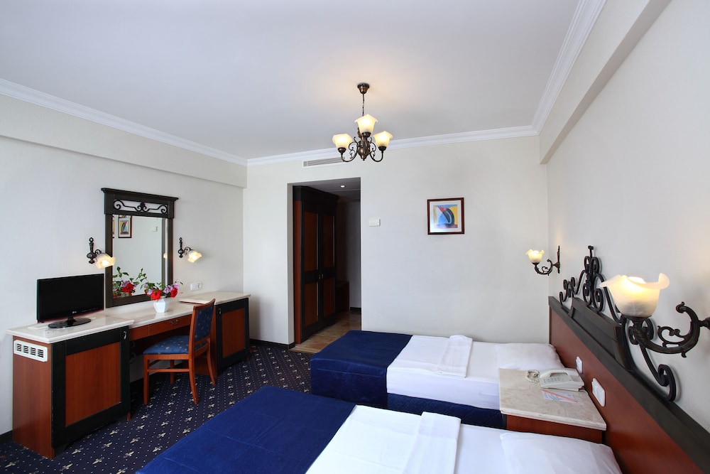 Standard Room photo 3