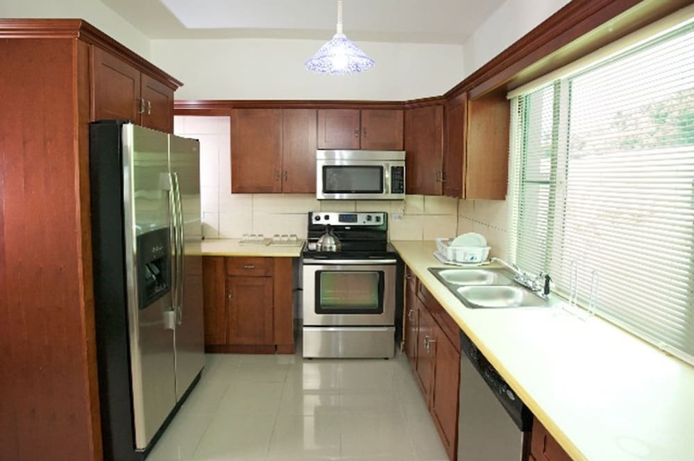 Suite, 3 Bedrooms