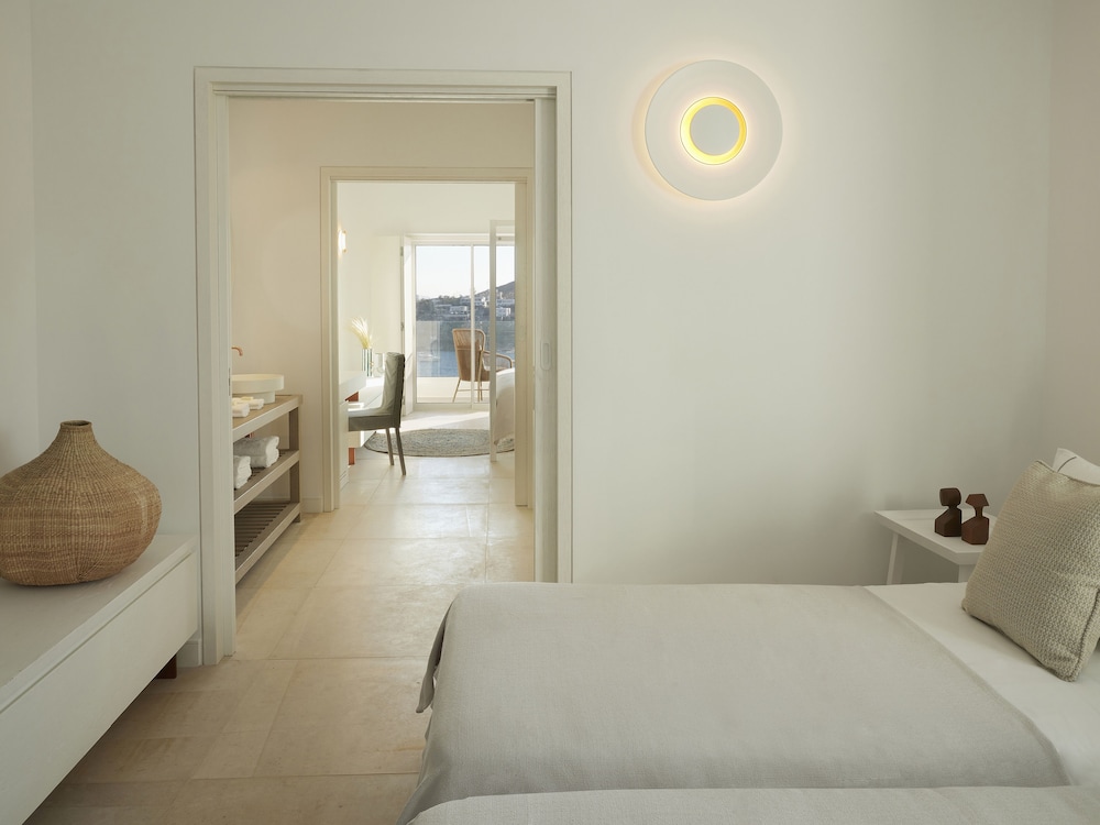 Prestige Two-Bedroom Suite Sea View - Photo 3