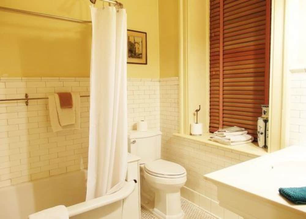 Executive Suite photo 2