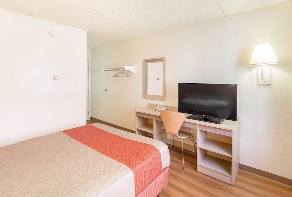 Standard Room, 1 Double Bed, Non Smoking photo 3