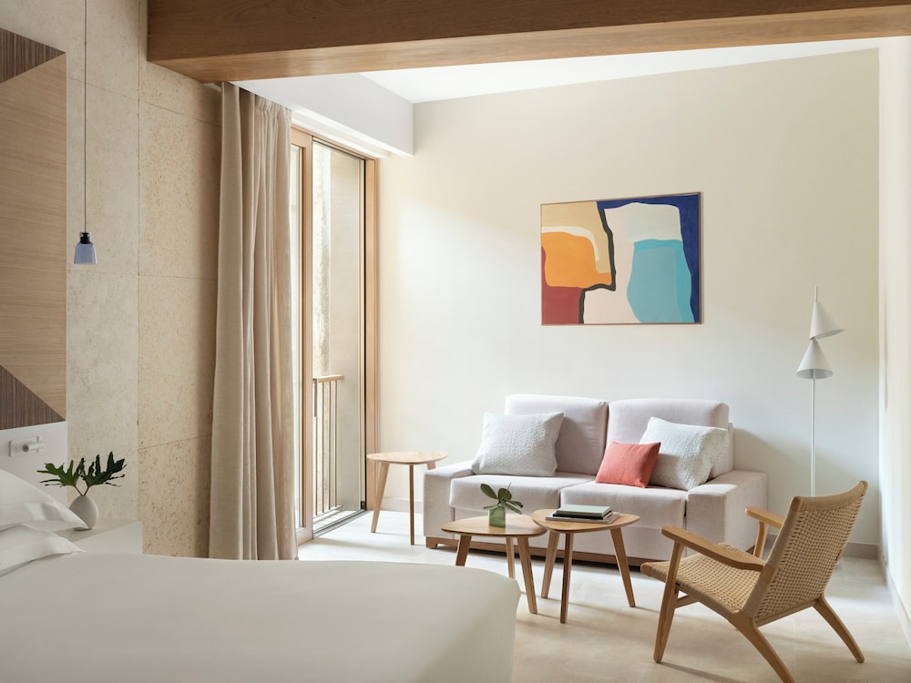 Premium Room, 1 King Bed