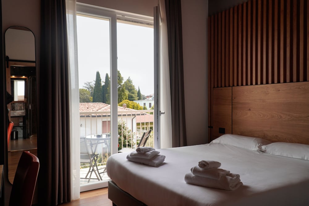 Standard Triple Room, 1 Bedroom - Photo 4
