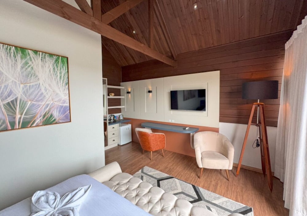 Deluxe Twin Room, Lagoon View