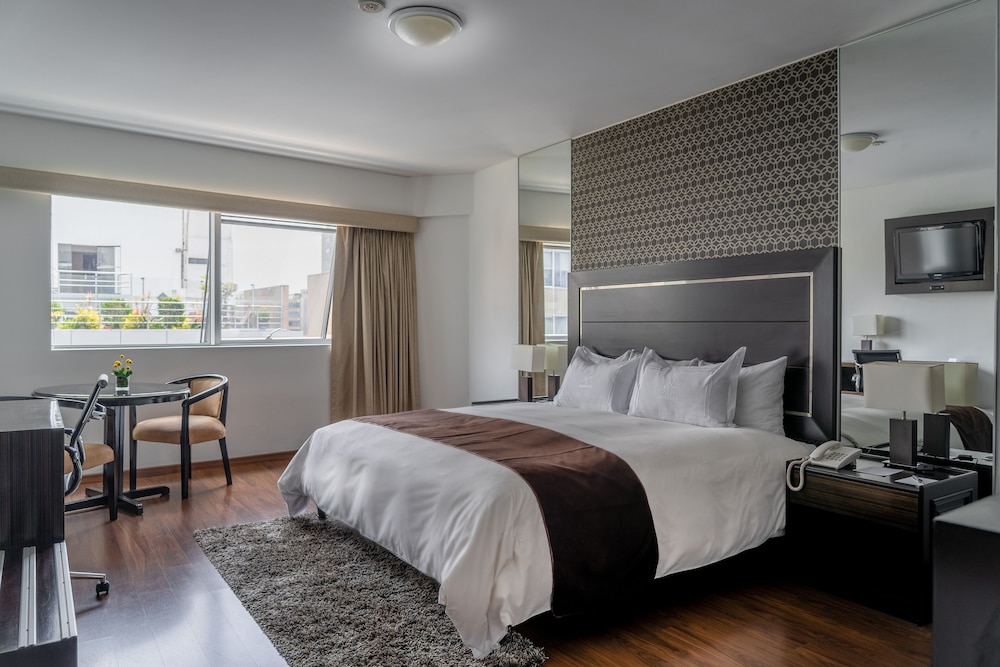 Double Room, 1 Queen Bed photo 2