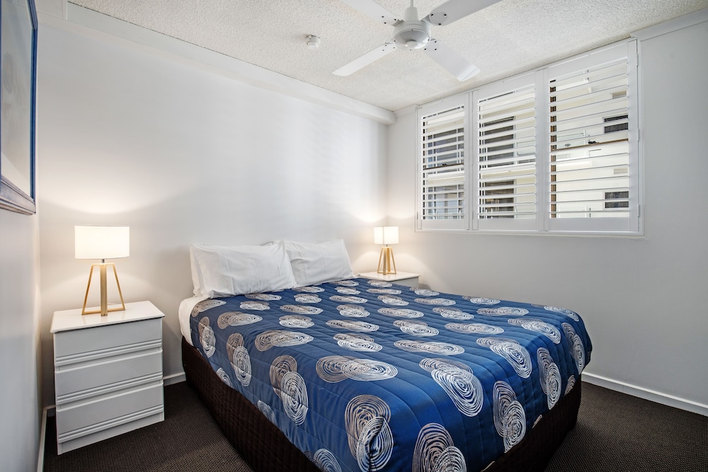 Superior 3 Bedroom Beachfront Apartment photo 3