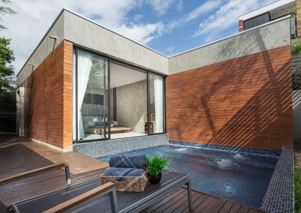Luxury Villa, 1 Bedroom, Pool View, Poolside photo 2