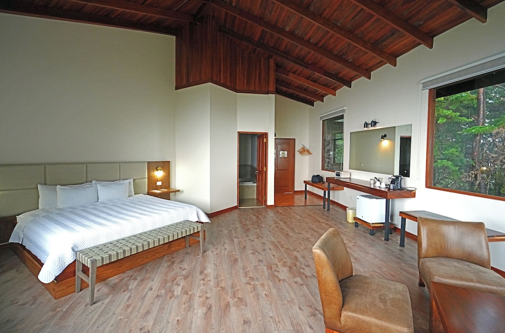 Junior Suite - Photo 1