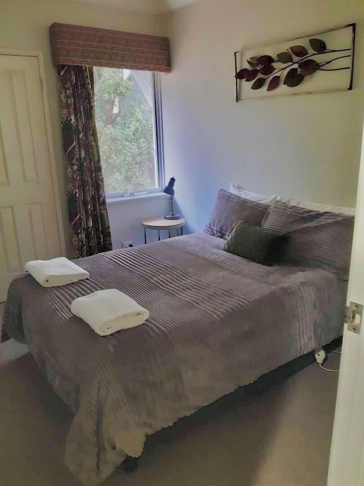 Standard House, 3 Bedrooms (1 Queen, 1 Double, 1 Tri-bunk) photo 1