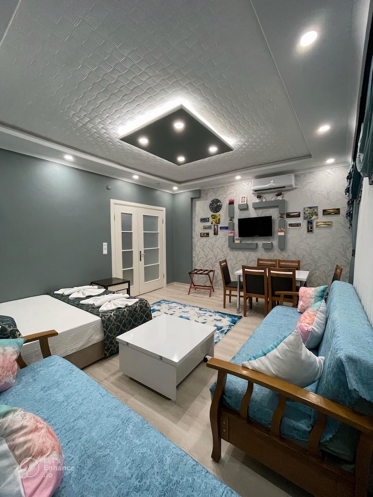 Family Apartment photo 1