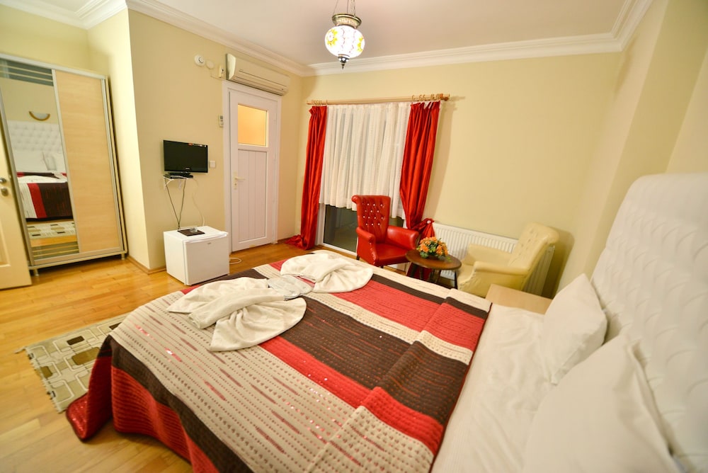 Standard Double Room, Balcony photo 2