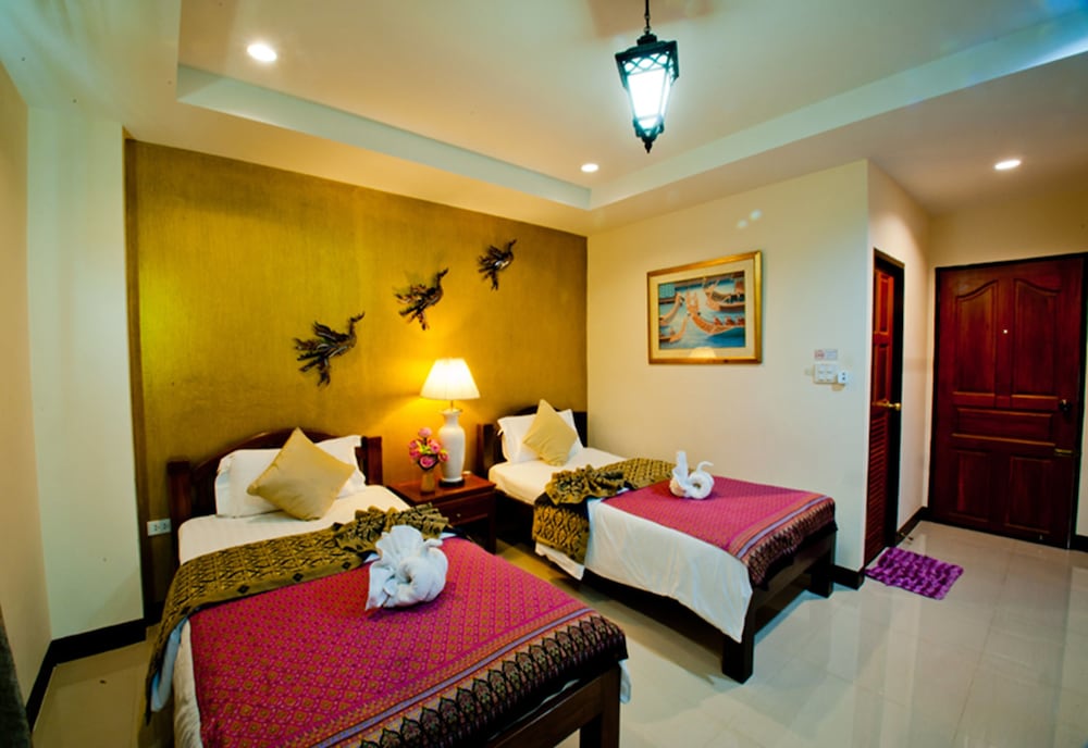 Classic Deluxe Room