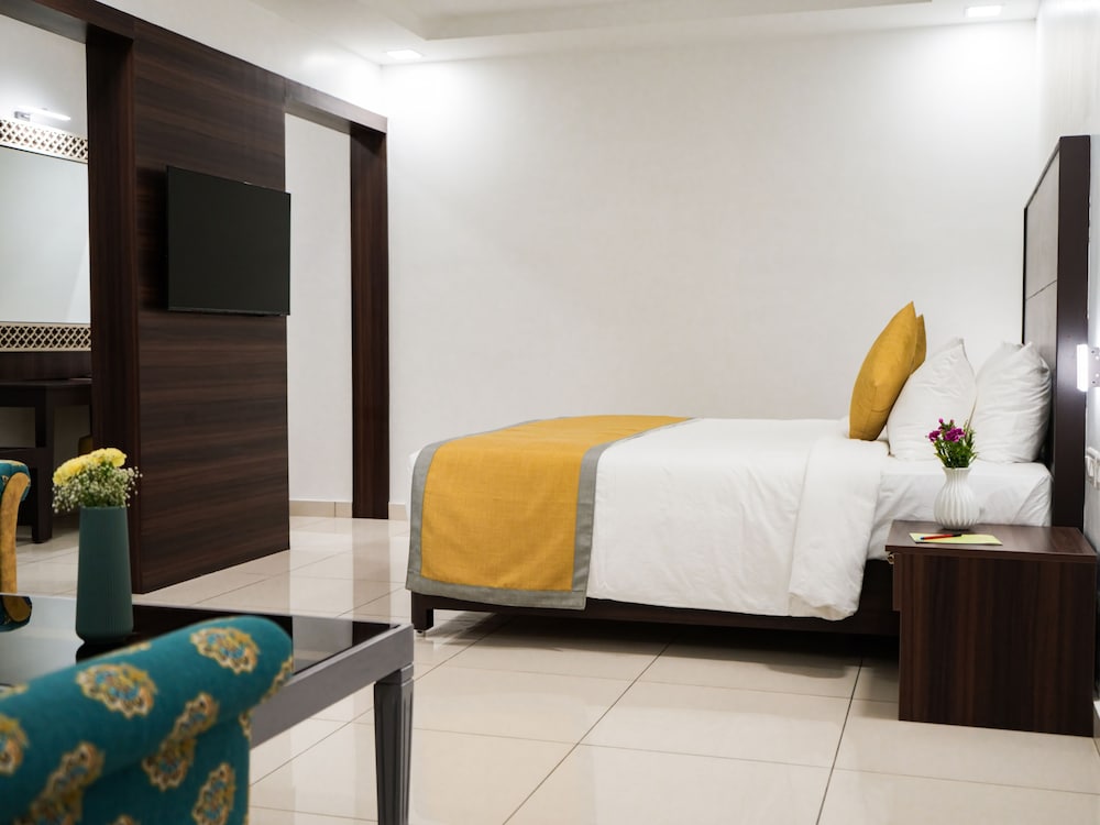 Deluxe Room - Photo 1