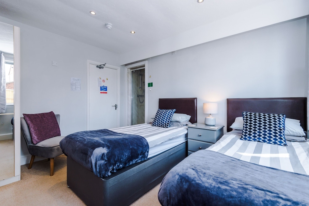 Premium Twin Room, Shared Bathroom photo 2