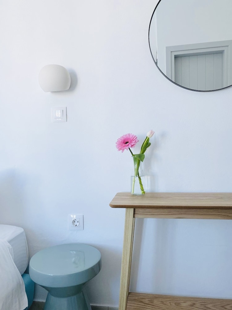 Standard Double Room - Photo 2