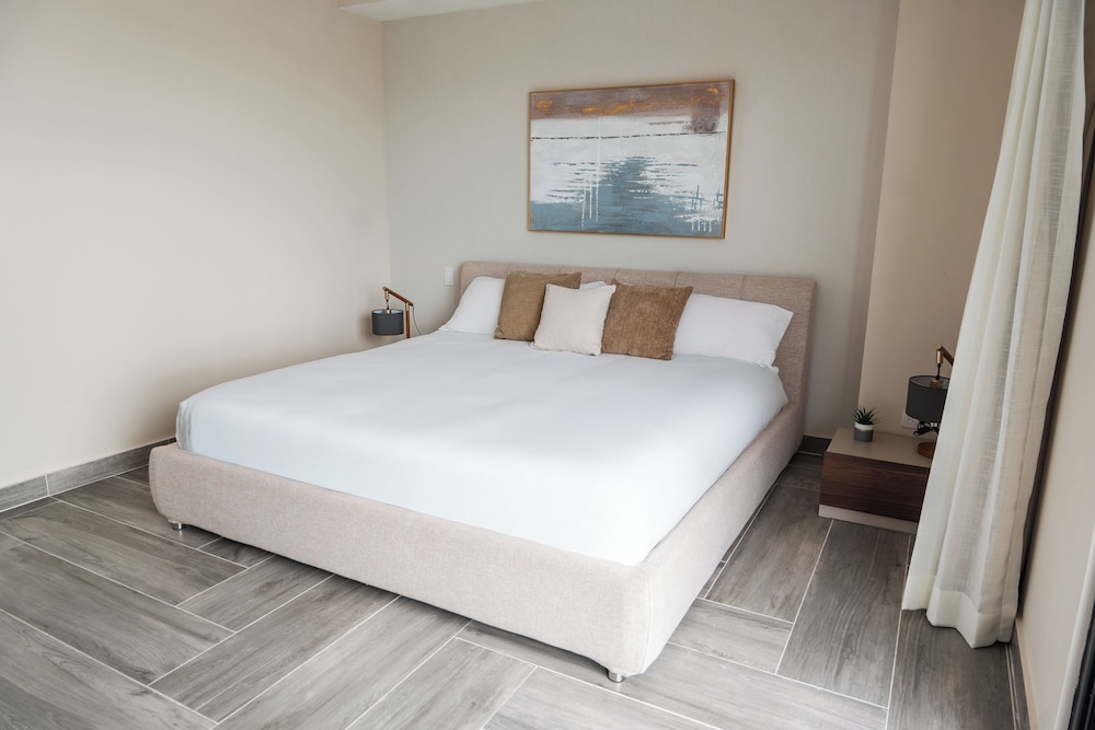 One Bedroom Deluxe photo 2
