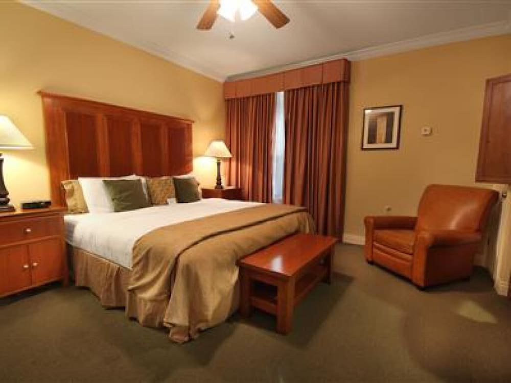 Standard Double Room, Ensuite (502 Veranda King) - Photo 1