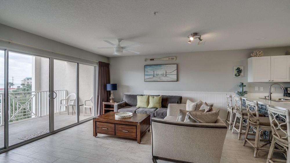 Condo, Multiple Beds (Amalfi B320) photo 1