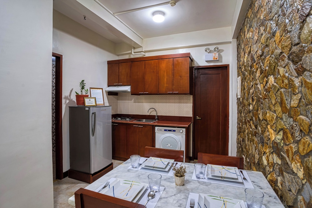 Classic Apartment, 1 Bedroom, Balcony photo 2