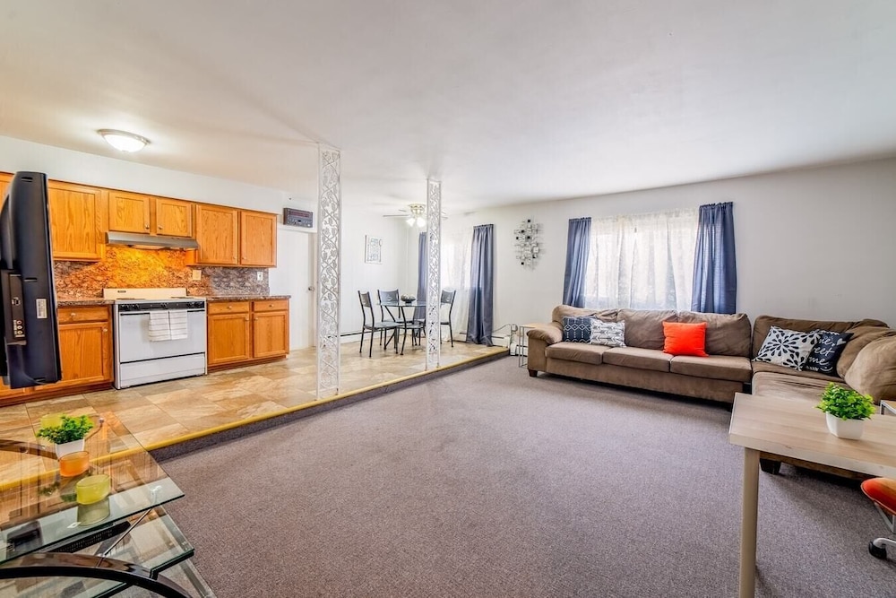 Apartment (3 Bedrooms)