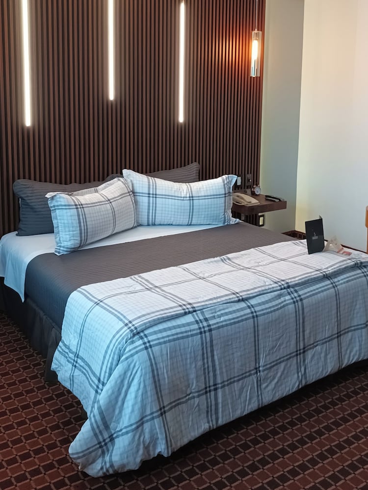 Master Suite photo 2