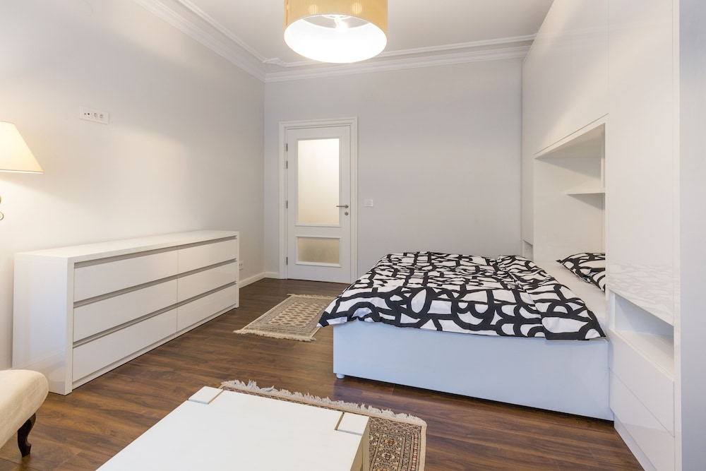 Deluxe Apartment photo 3