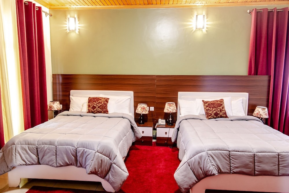 Deluxe Twin Room, 1 Double Bed - Photo 13