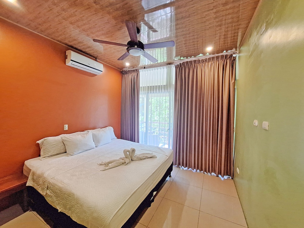 Quarto Duplo Confortável, 1 Cama King, Não Fumador, Varanda