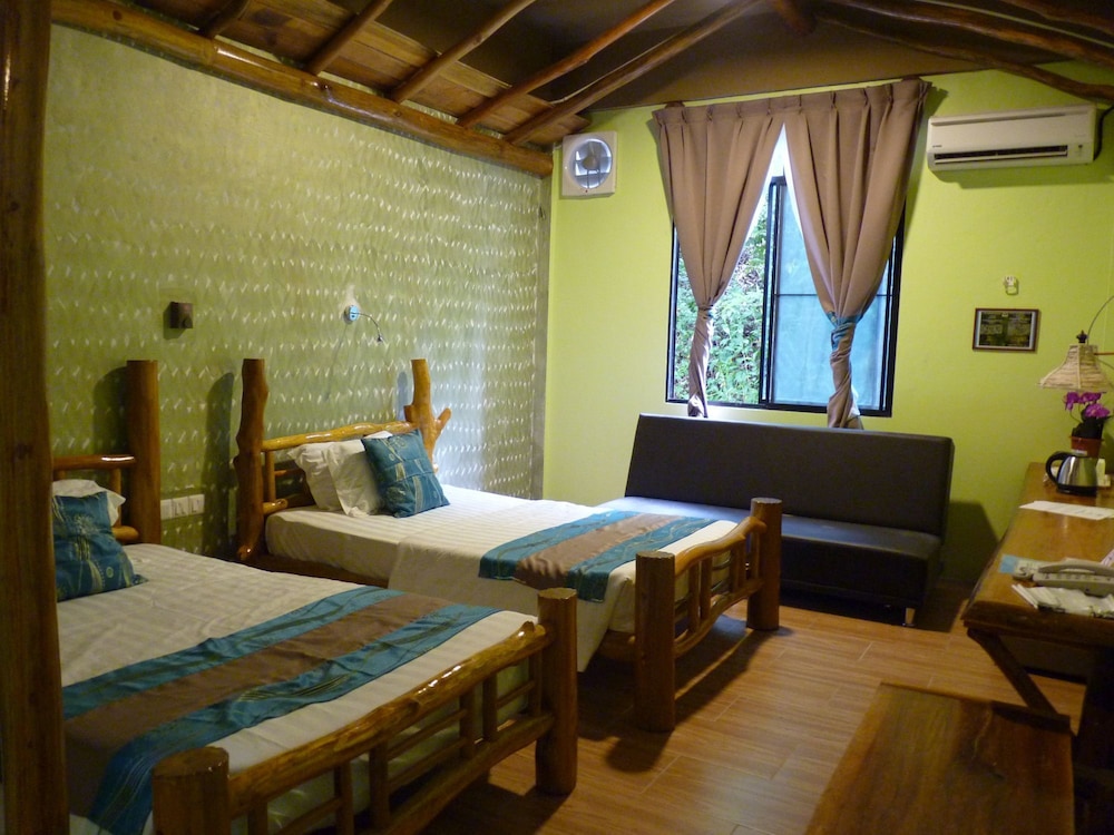 Superior Twin Room, 2 Twin Beds photo 2