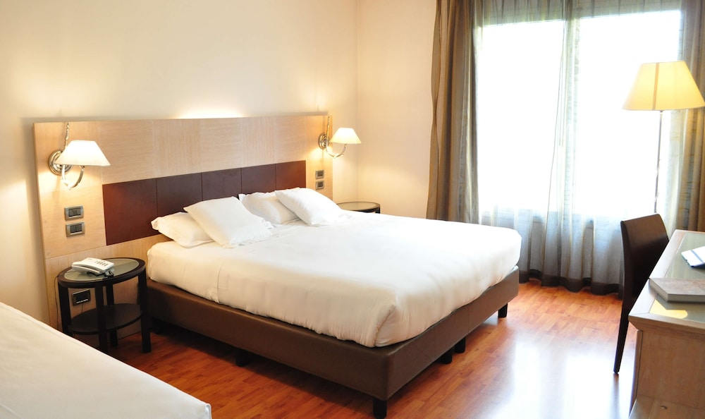 Superior Double Room - Photo 3