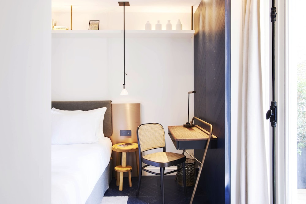 Single Room photo 3