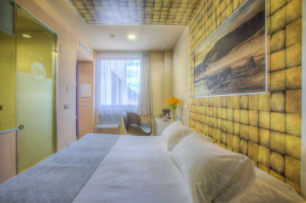 Standard Room - Photo 11
