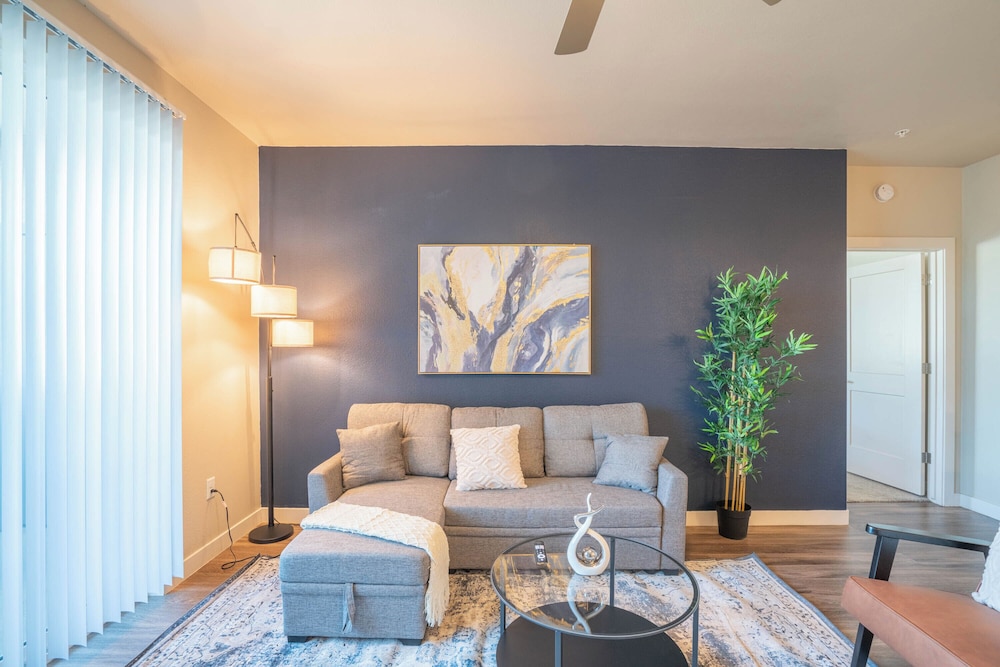 Executive Apartment, 2 Bedrooms, Balcony photo 2