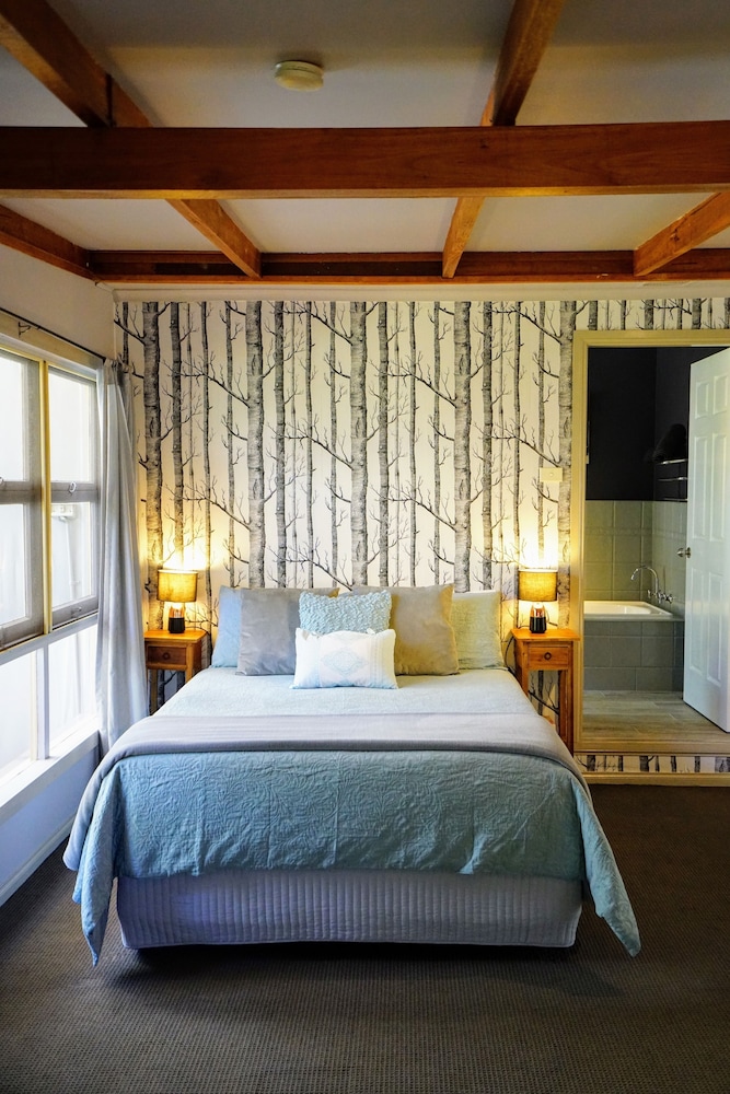 The Bower Cottage photo 2
