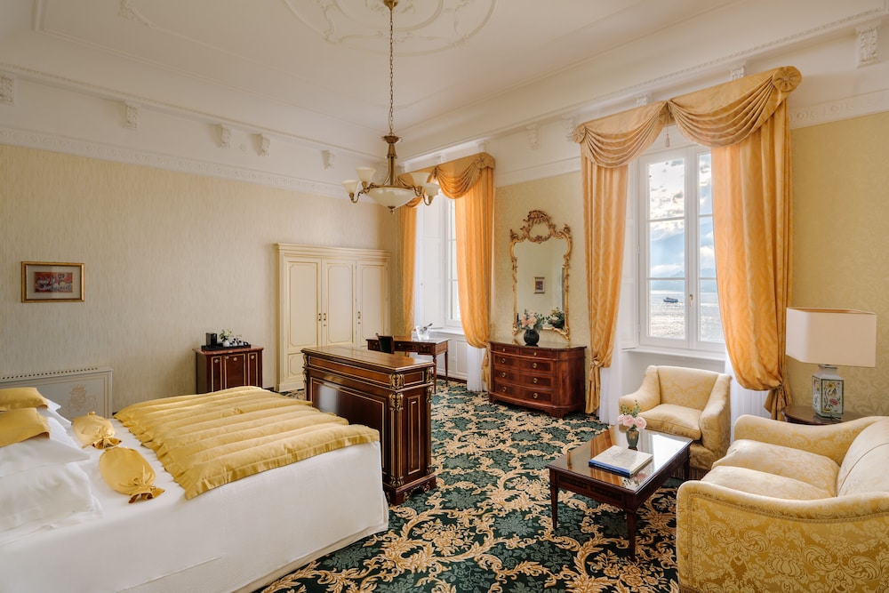 Room (Open Space Suite) photo 3