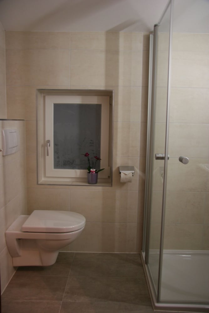 Apartment (3) photo 2