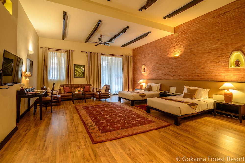 Club Room, 1 Bedroom, Courtyard View