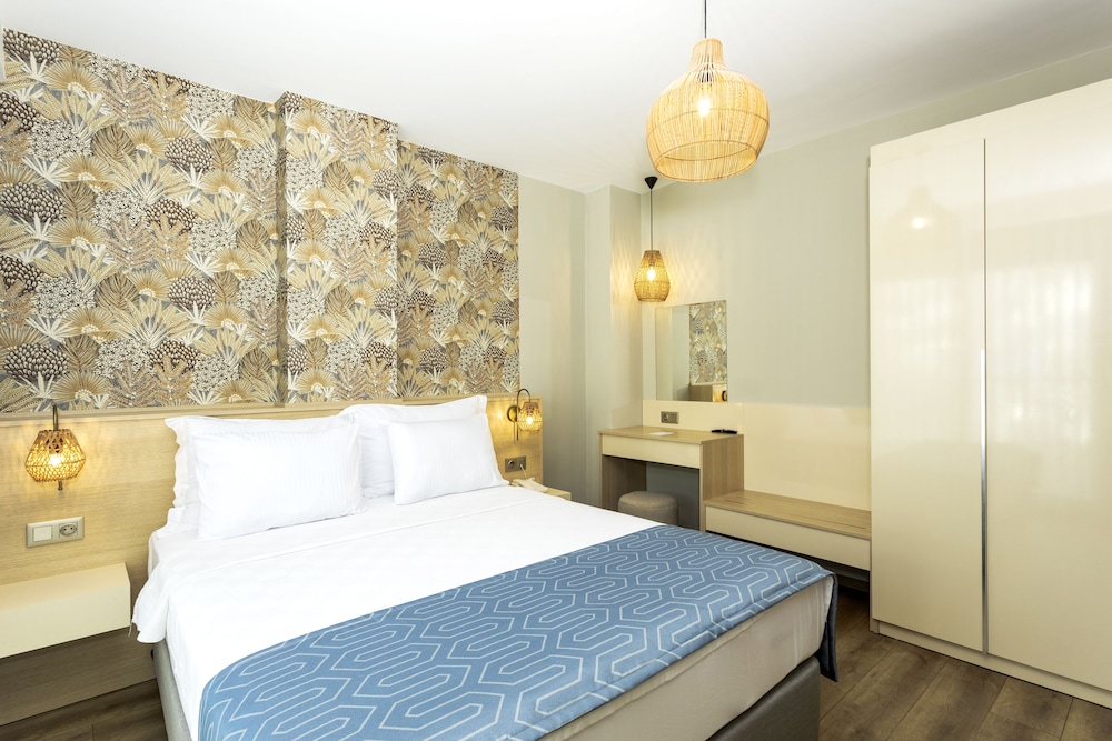 SUITE - Photo 9