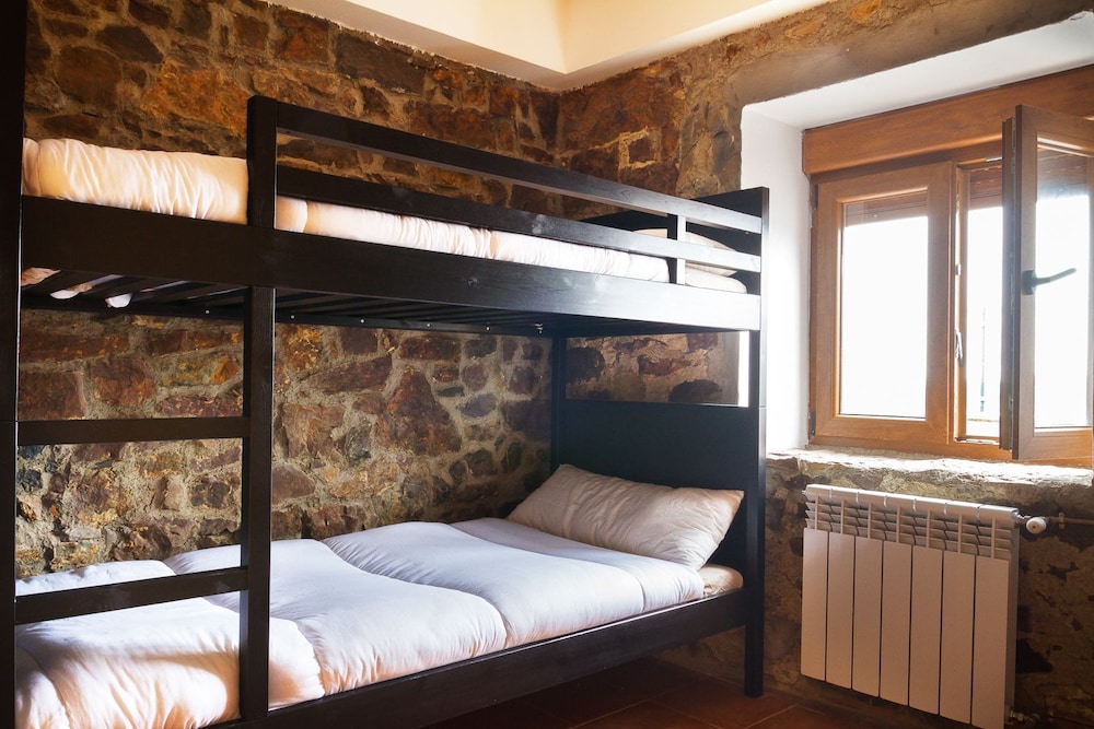 Shared Dormitory, Mixed Dorm (1 Bed in 4 bed Dorm, Rural Surf House) photo 2