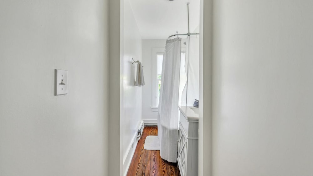 Suite, Multiple Beds (The Mainstay - Entire Bed & Breakfast) photo 3