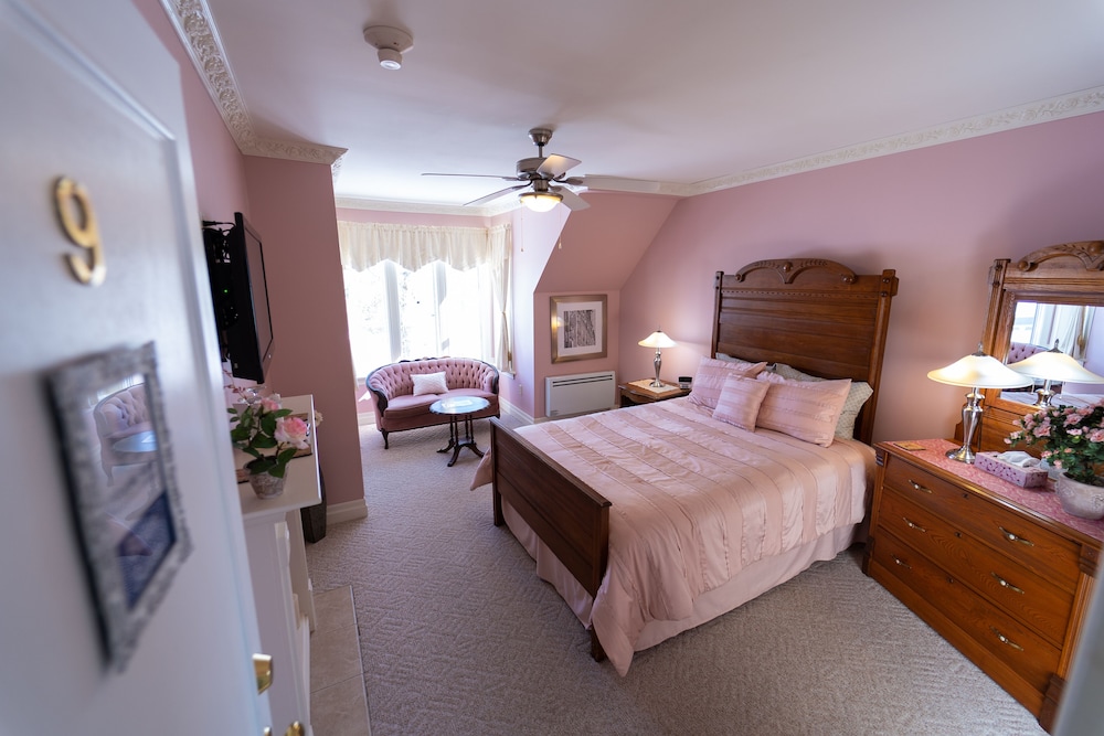 Boles Room (Rm#9) photo 1
