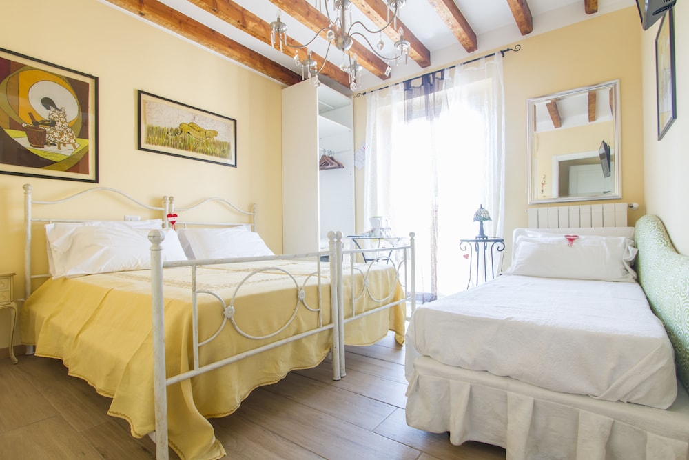Classic Triple Room