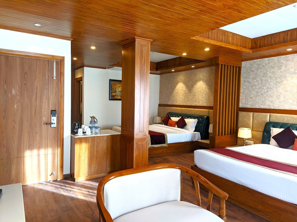 Family Quadruple Room, Multiple Beds, Valley View, Mountainside photo 2
