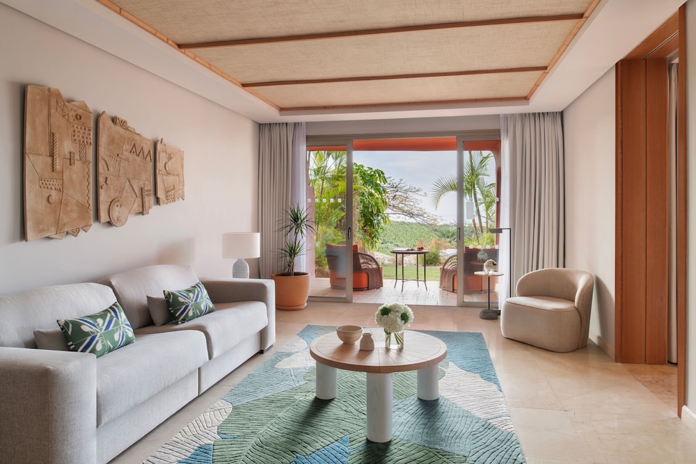 Suite, 1 Bedroom, Garden View
