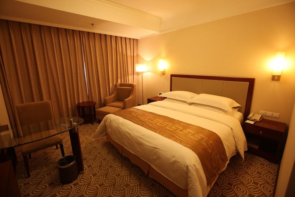 Standard King Room