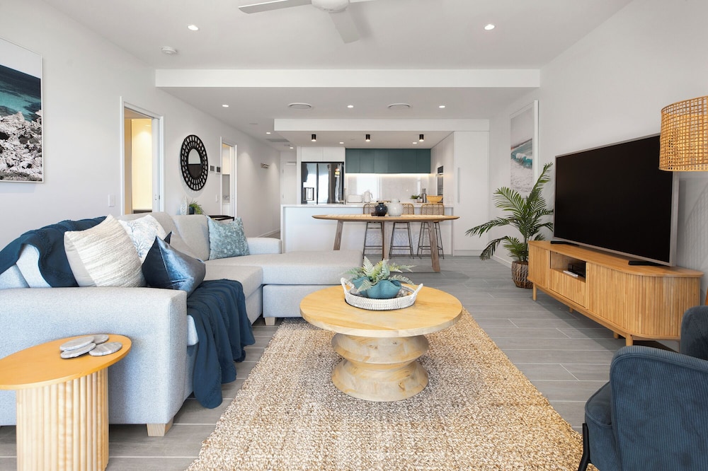 Superior Apartment, 3 Bedrooms, Ocean View photo 2