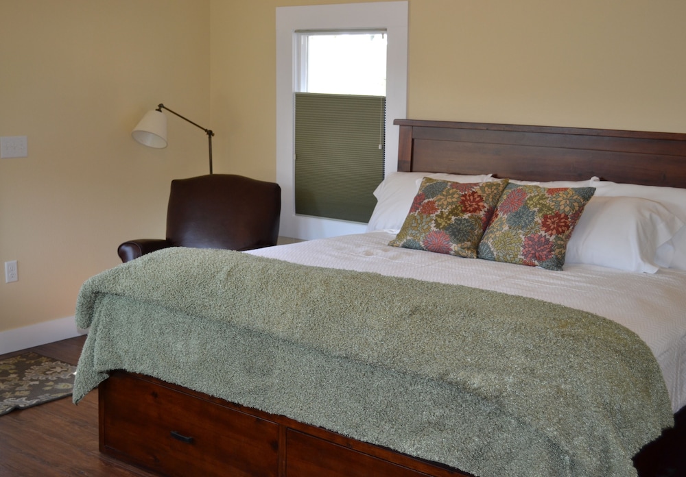 Evergreen Cottage photo 1